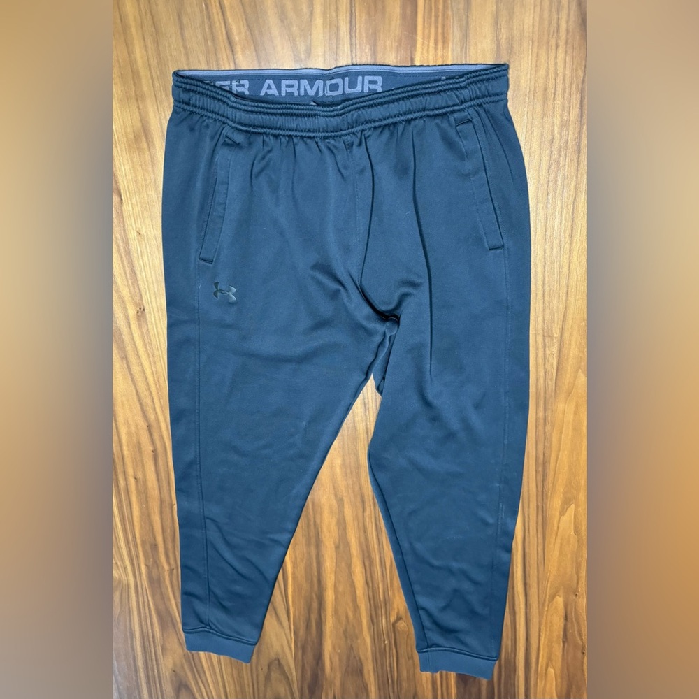 UNDER ARMOUR FLEECE JOGGERS